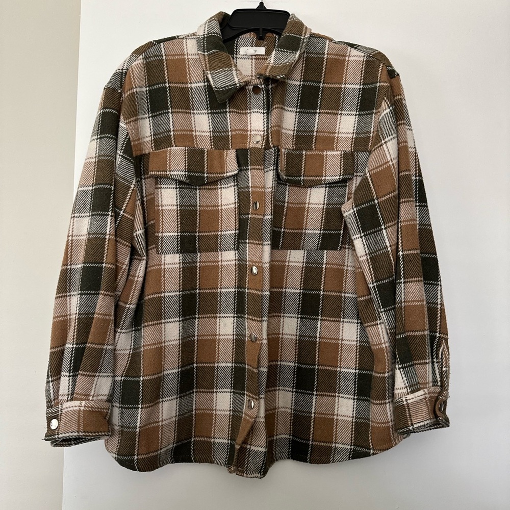 Women’s Size Large Beivy Plaid Button-Up Flannel Jacket